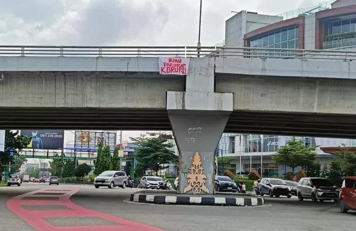 2025-01-25-7027Spanduk (ft ist).jpg